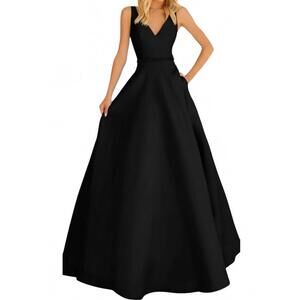 NEW CLARISSE v-neck fitted ball gown in black